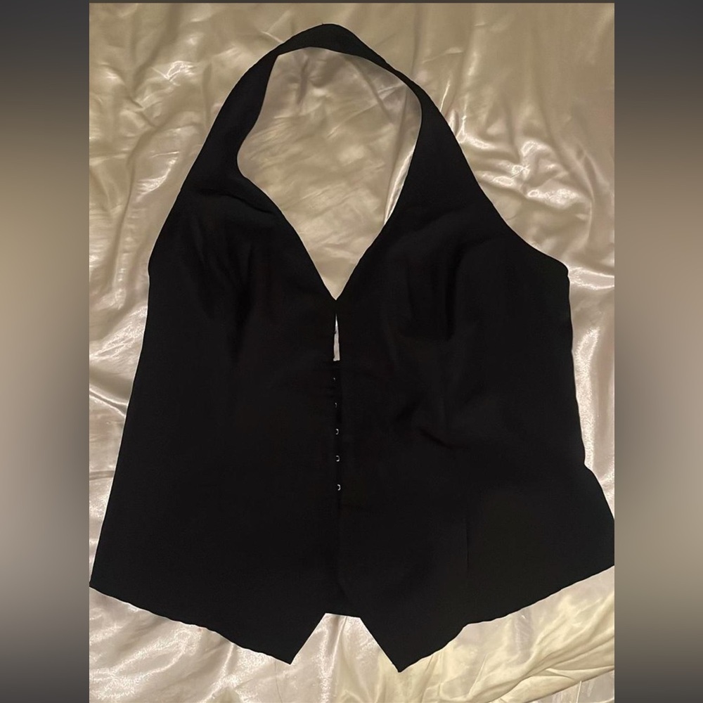 SHEIN Black Halter V-Neck Camisole